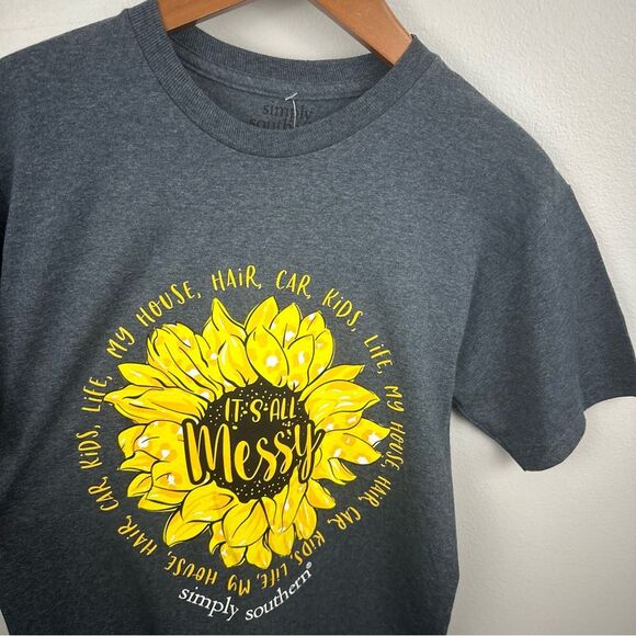 Simply Southern Grey It's A Mess Sunflower Short Sleeve T-Shirt NWT Size Small - Picture 5 of 10